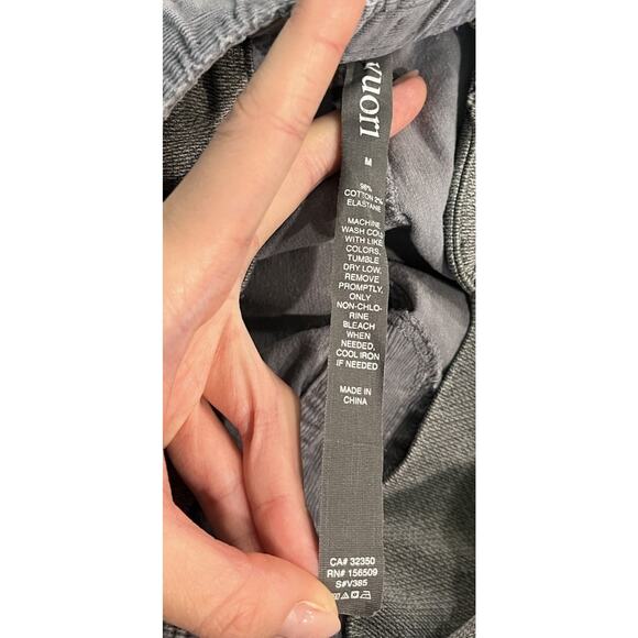 Vuori Optimist Charcoal Gray Corduroy Men's Activewear Shorts Size Medium - Picture 3 of 4